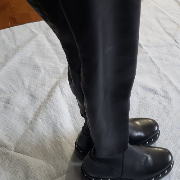 Over-The-Knee Leather Boots - Picture 13 of 16